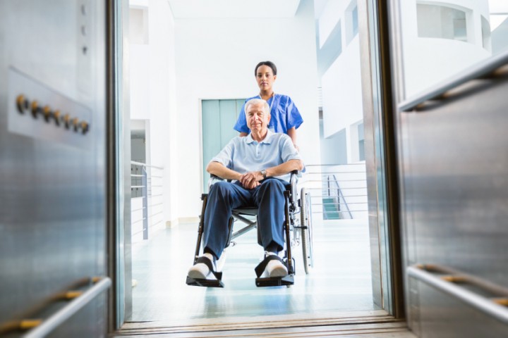 barrierefreier Aufzug